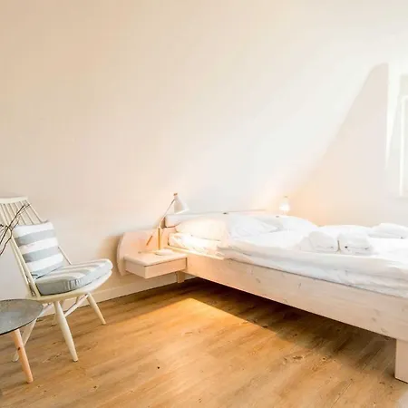 Suedfenne_ Suederstra_e 54 Tatil Evi
